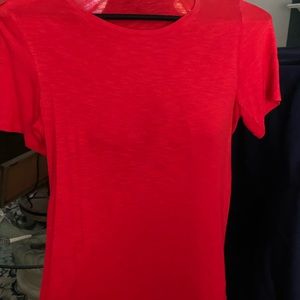 Red top size M